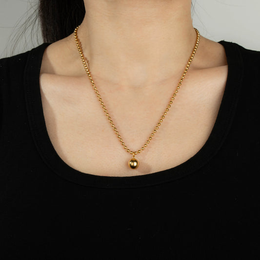 Ajatine gold bead necklace with round pendant, women's elegant gold jewelry