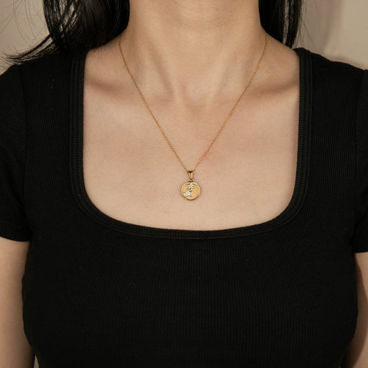 Ajatine gold star pendant necklace with zircon stars