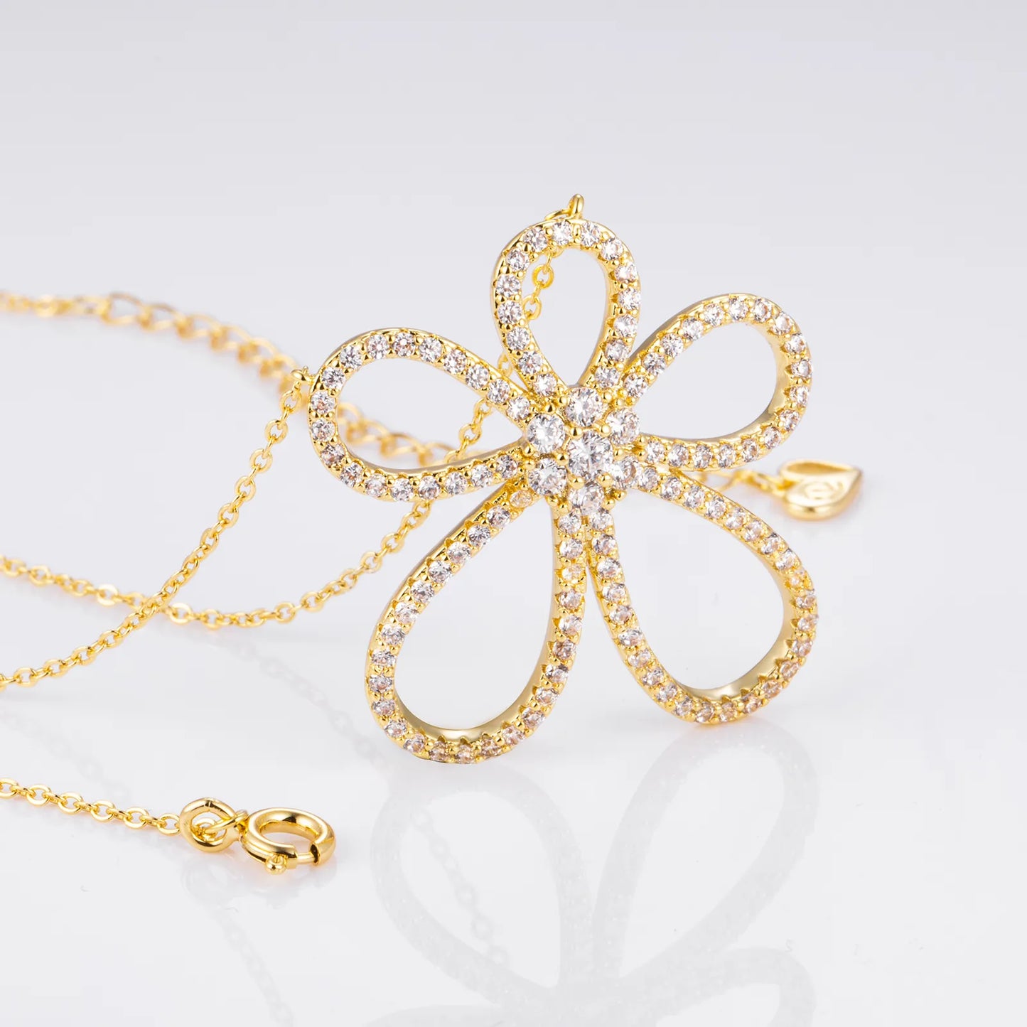Dainty Flower Necklace with Gold Tone for Women | Ajatine