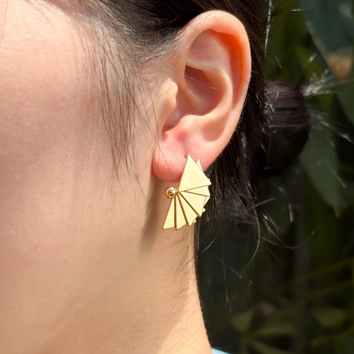 Ajatine gold tone fan earrings, minimalist geometric design, women’s statement jewelry