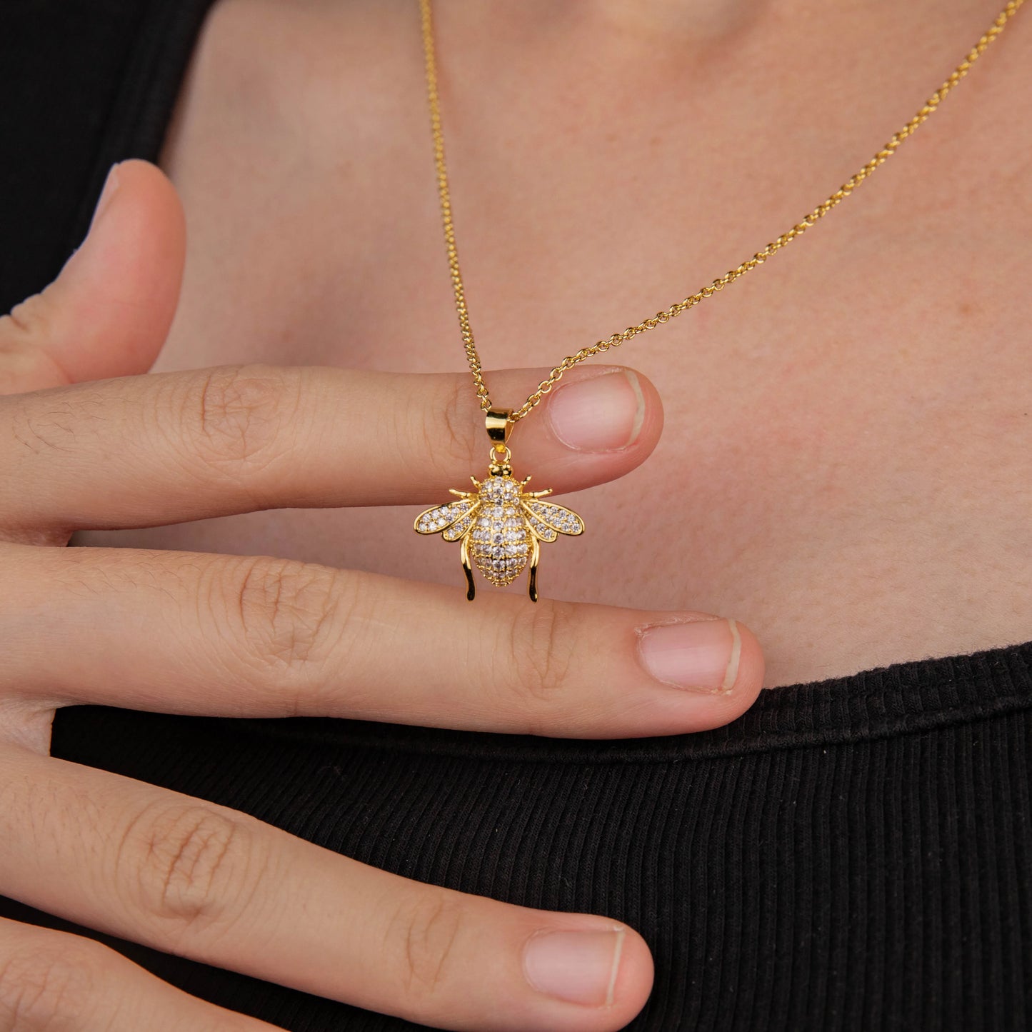Ajatine honey bee necklace cute bee lovers gift trendy everyday jewelry