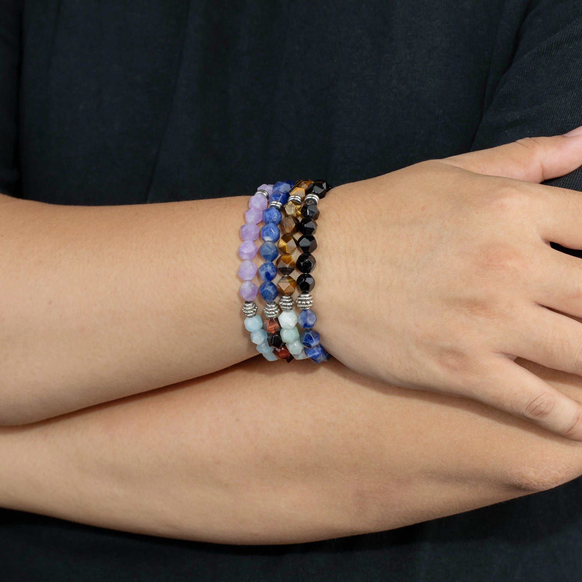 Ajatine natural stone beaded stretch bracelet