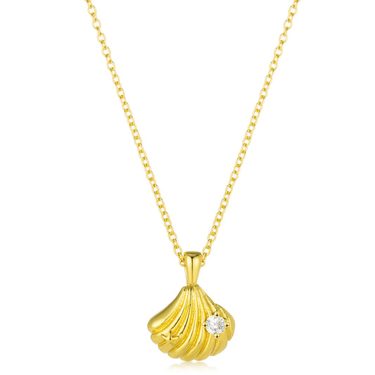 Ajatine gold scallop pendant necklace made of brass with cubic zirconia, dainty beach jewelry for women