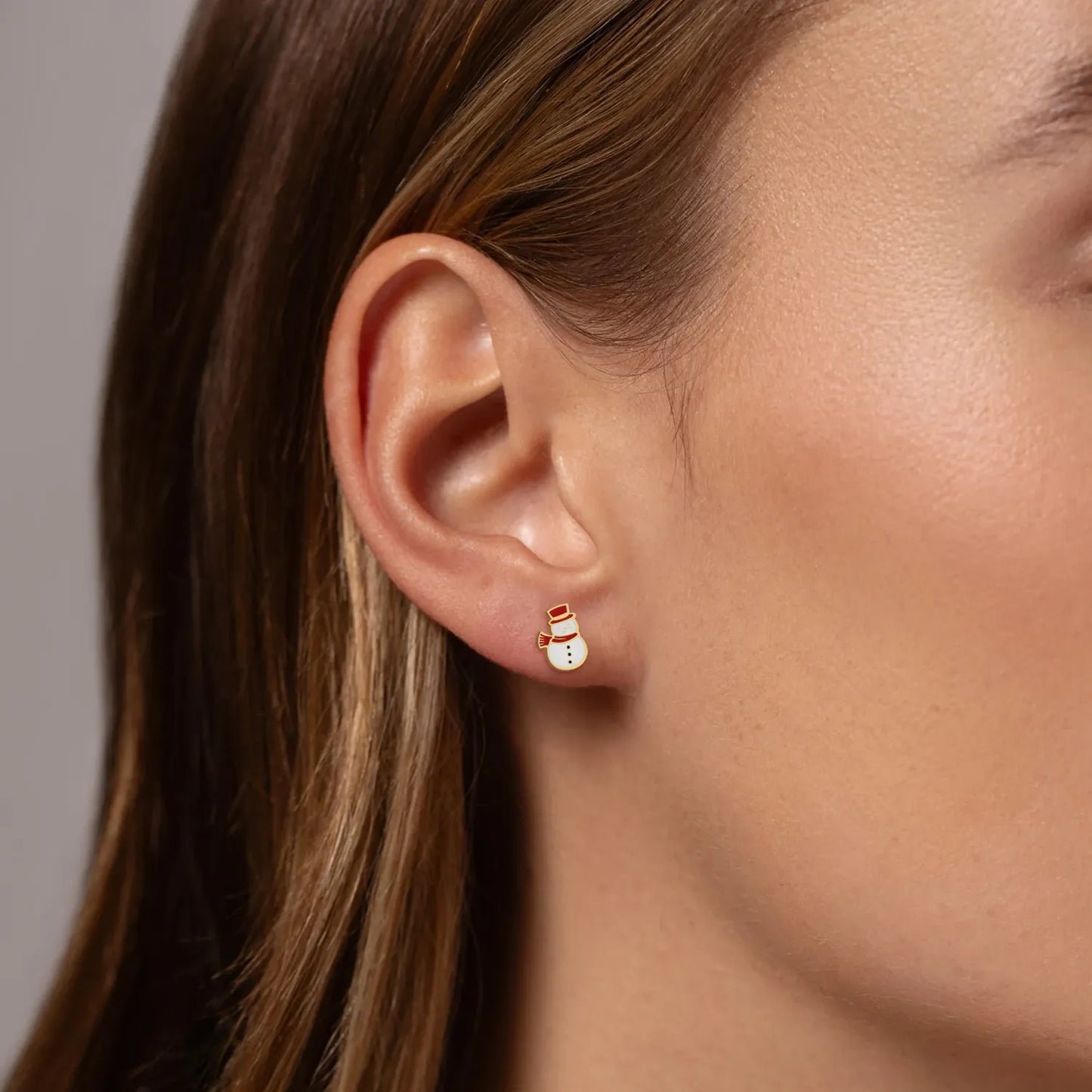 Ajatine Christmas snowman stud earrings, 18K gold-plated festive holiday jewelry