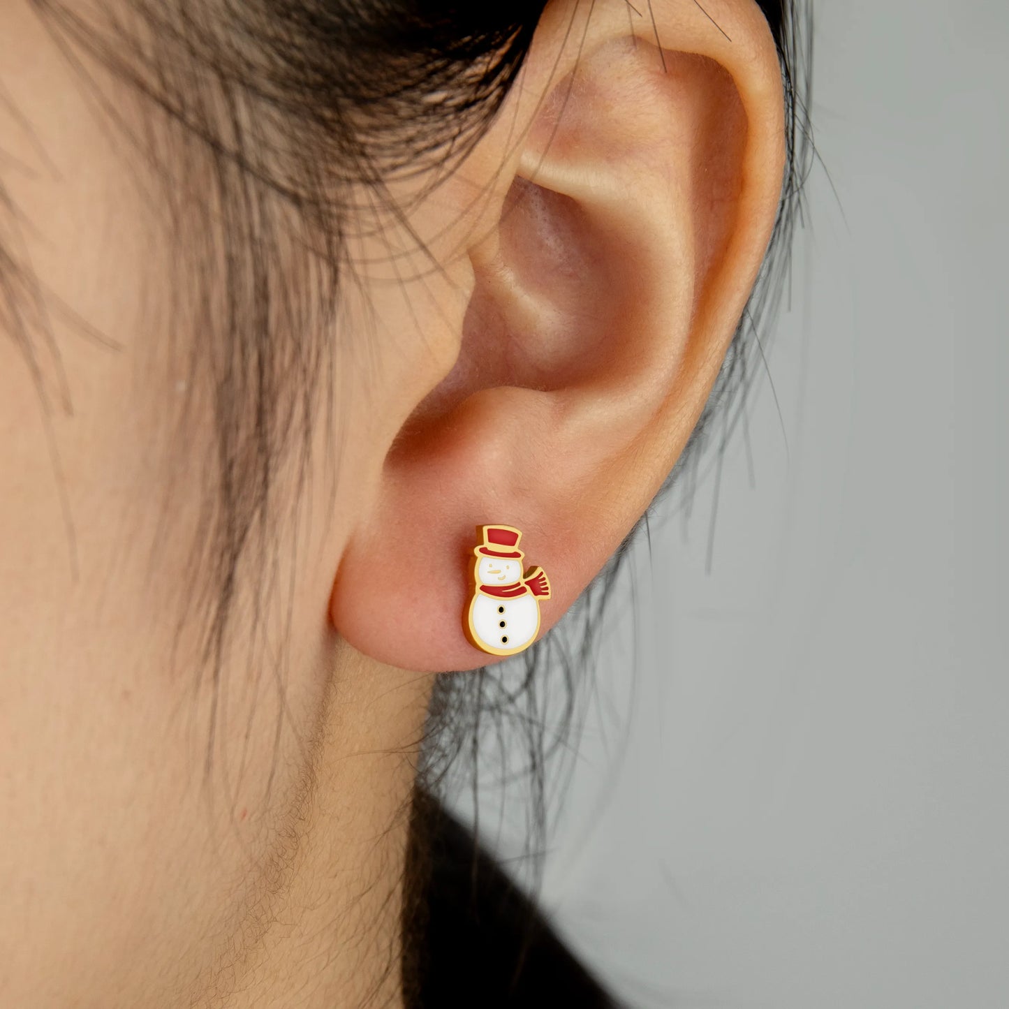 Ajatine Christmas snowman stud earrings, 18K gold-plated festive holiday jewelry