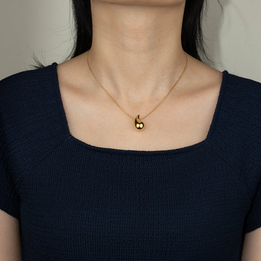 Ajatine gold teardrop pendant necklace, elegant minimalist gold necklace