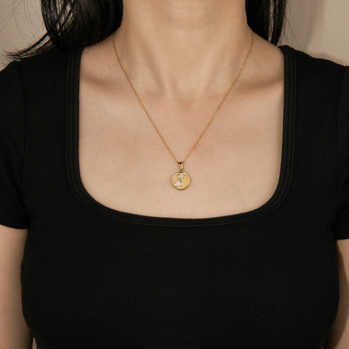 Ajatine gold star pendant necklace with zircon stars