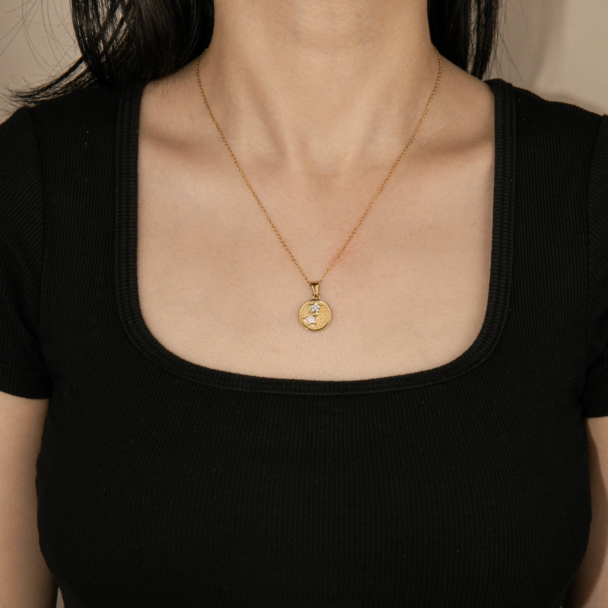 Ajatine gold star pendant necklace with zircon stars