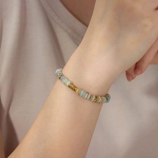 Beaded bracelet with natural stones, boho style for daily wear.