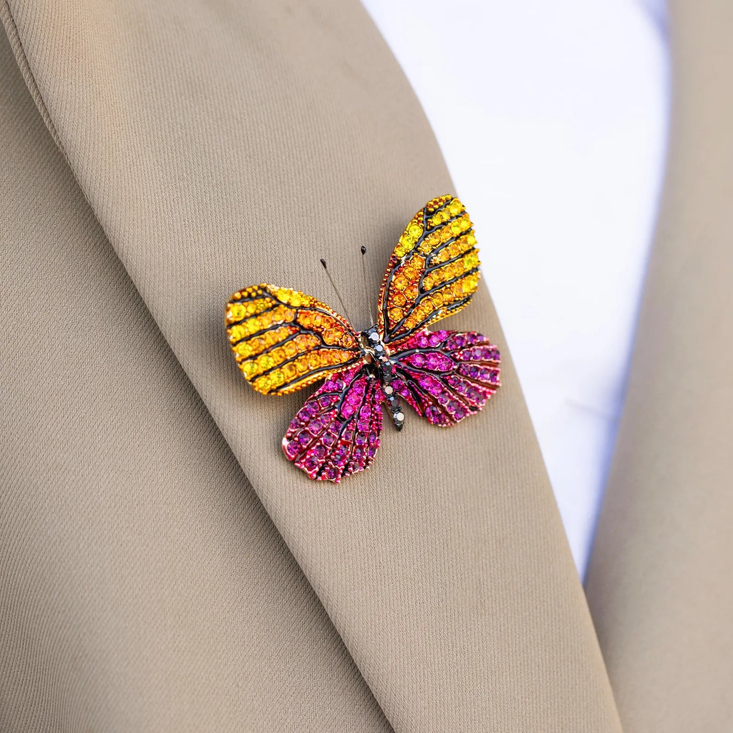 Butterfly Brooch Elegant Crystal Lapel Pin for Women
