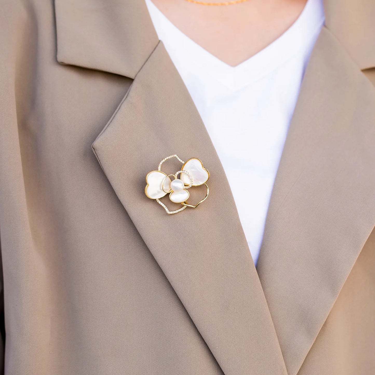 Ajatine mother of pearl flower brooch with zircon, elegant jewelry for formal occasions