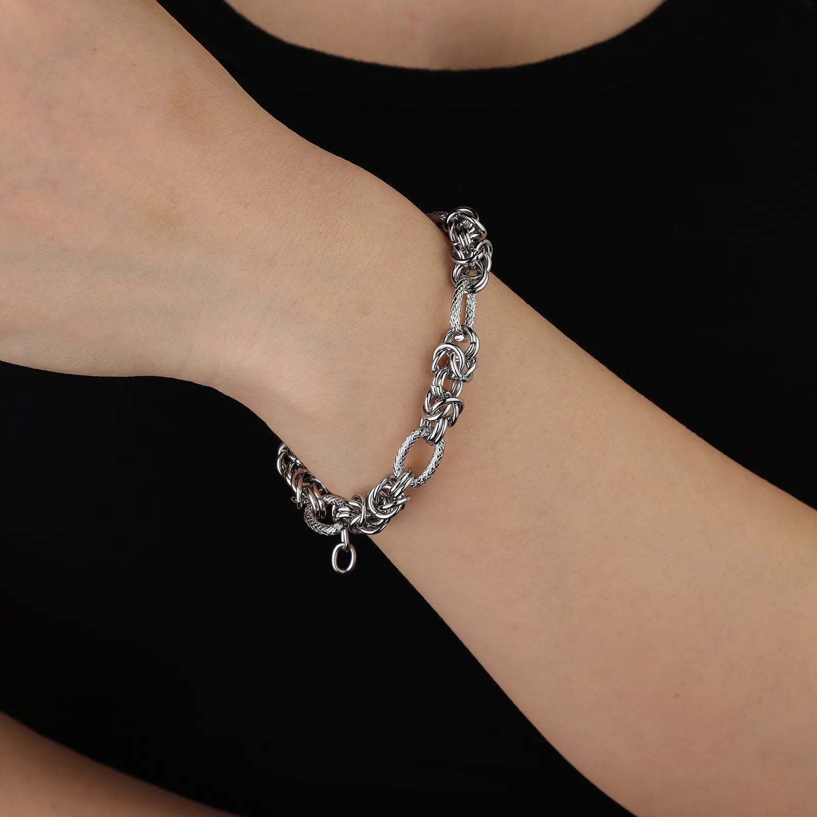 Ajatine silver interlinked chain bracelet, fashion jewelry for daily and party wear