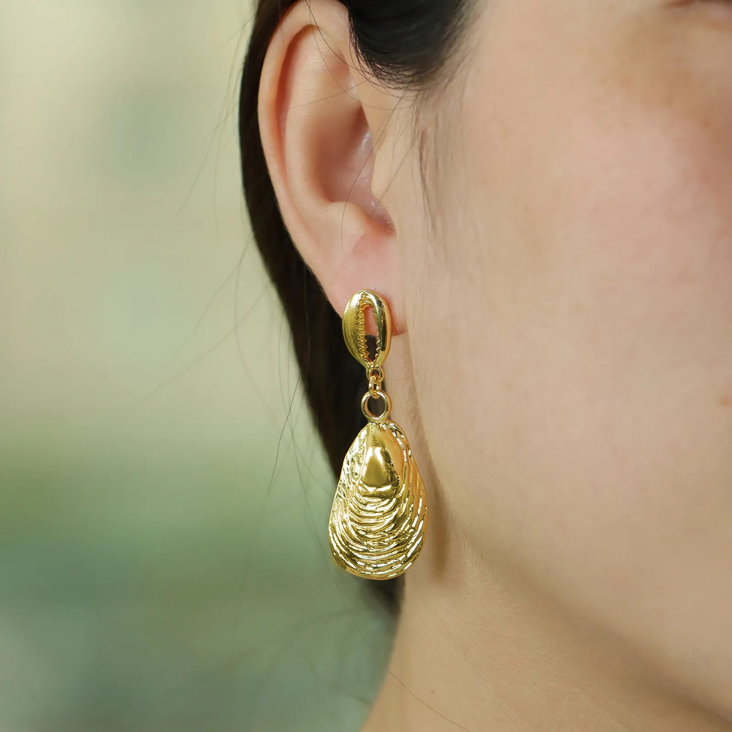 Sea Shell Drop Earring with Gold Tone for Women