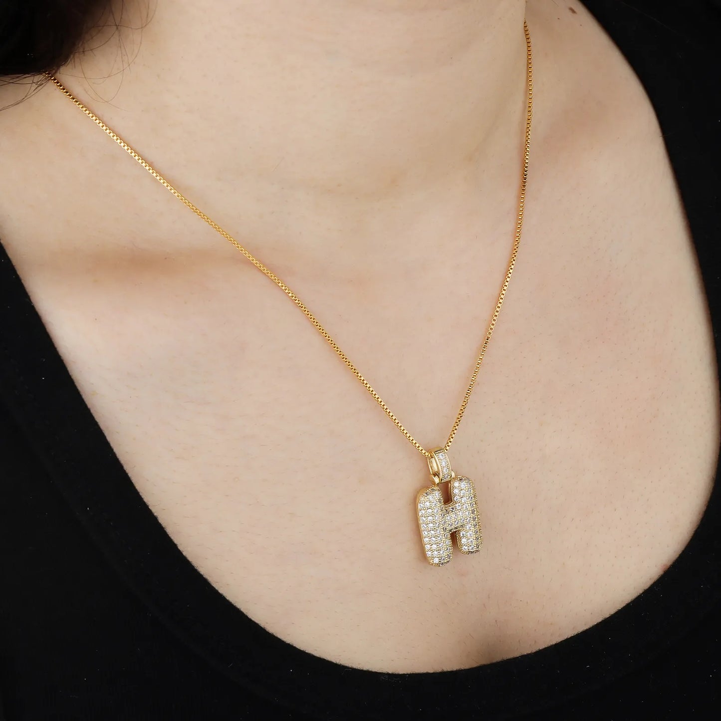 Ajatine gold H necklace with diamond pendant, elegant and sparkling jewelry