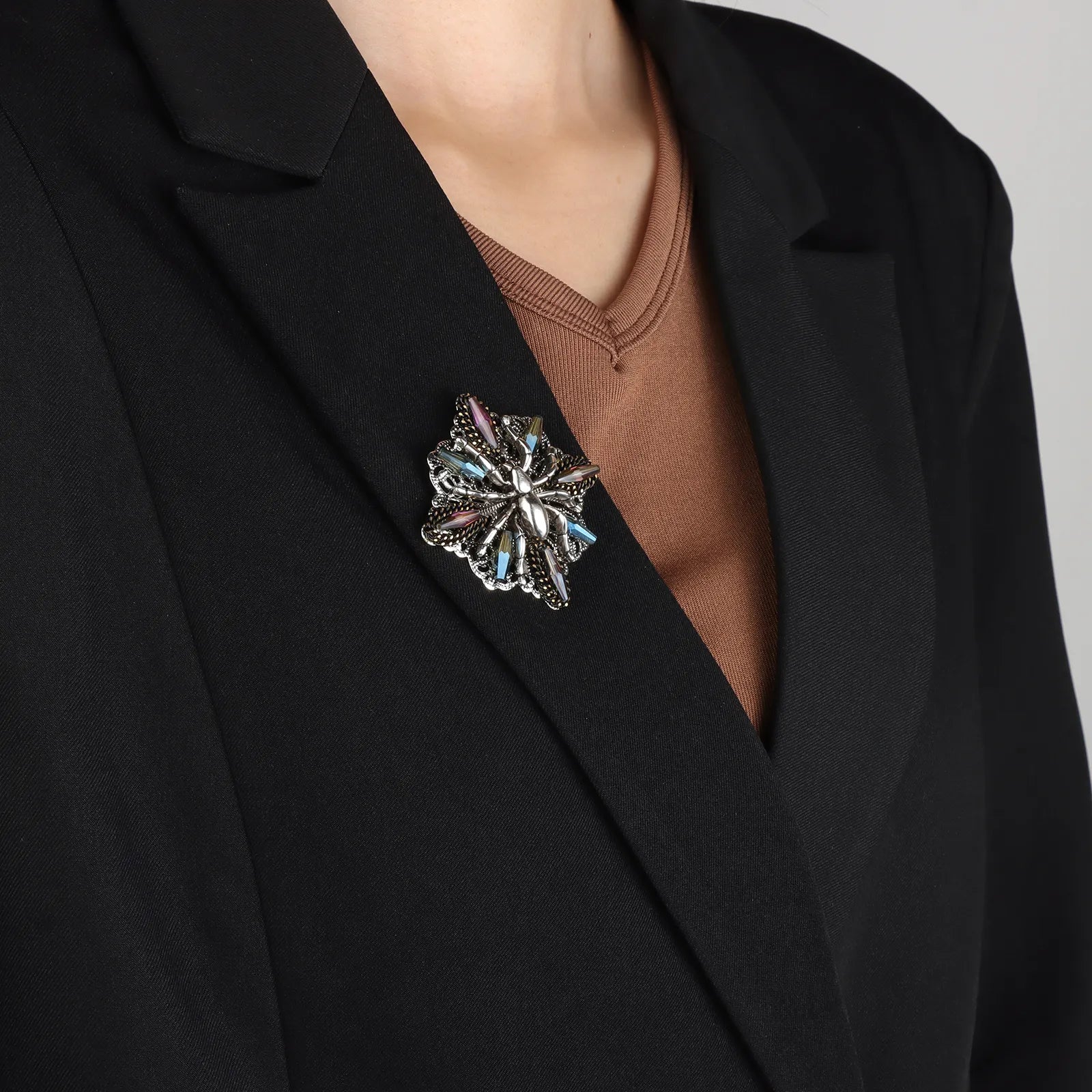 Ajatine vintage colorful crystal spider brooch with intricate spider - shaped design for gothic fashion