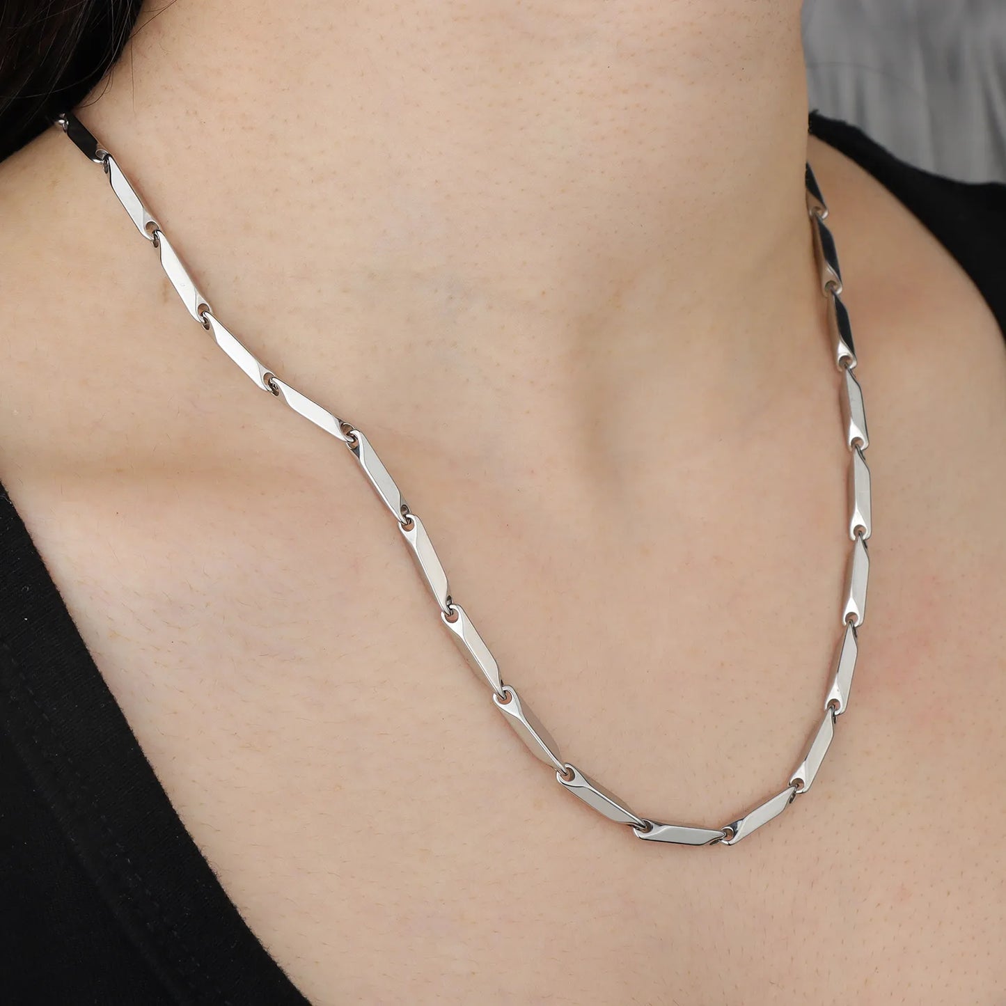 Ajatine silver tone stainless steel link chain necklace, minimalist design for daily