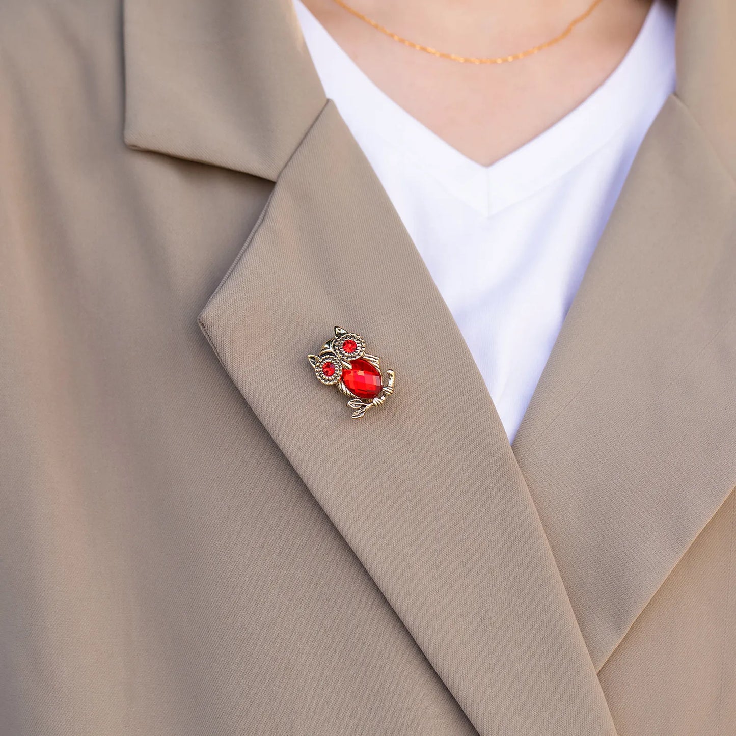 Ajatine vintage owl brooch with red crystals, elegant retro jewelry