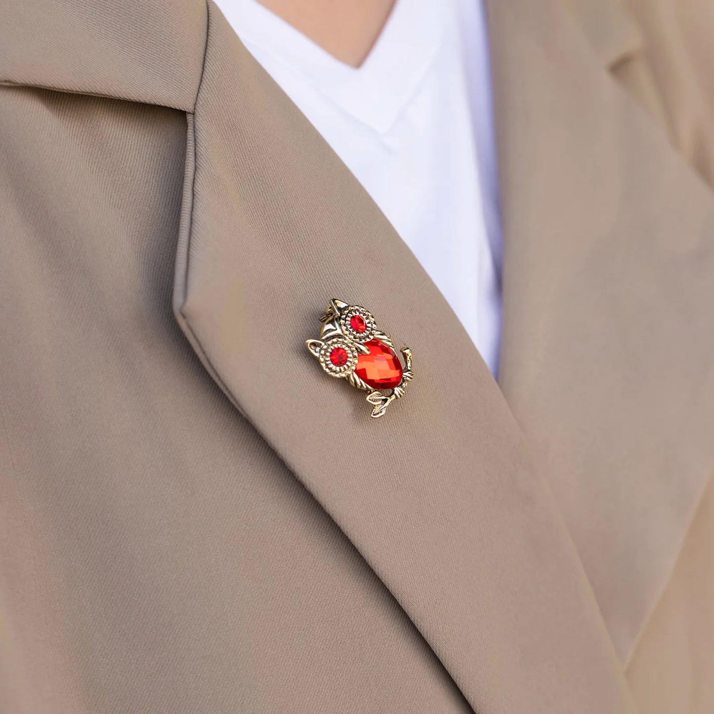 Ajatine vintage owl brooch with red crystals, elegant retro jewelry